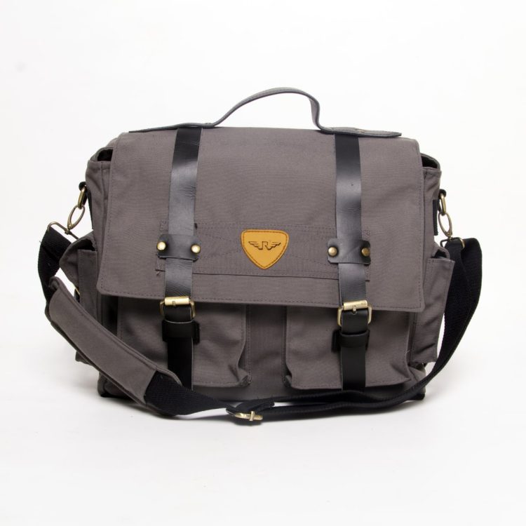 Travea Grey - Gambar 21