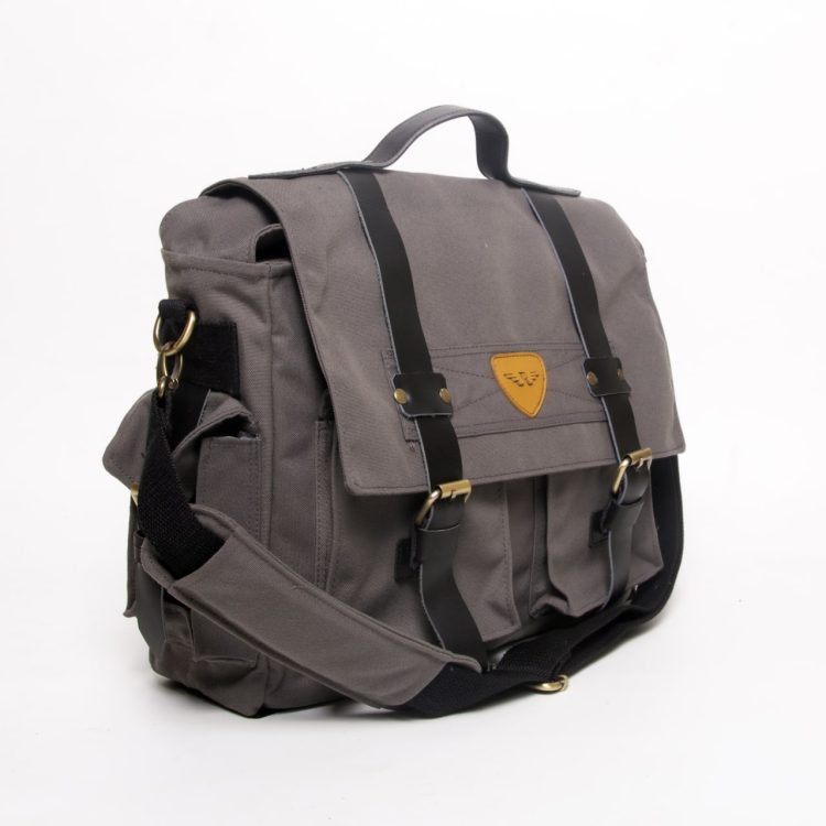 Travea Grey - Gambar 20