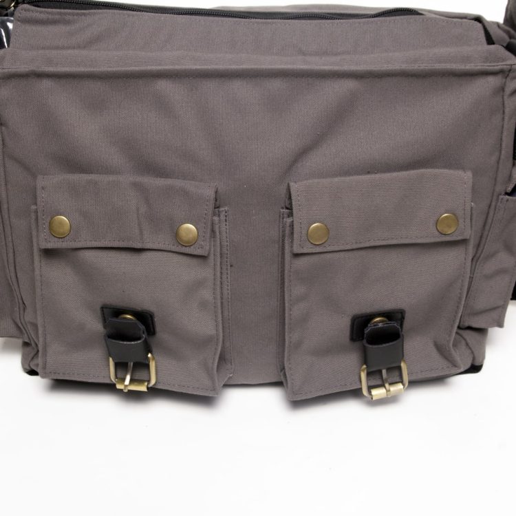 Travea Grey - Gambar 11
