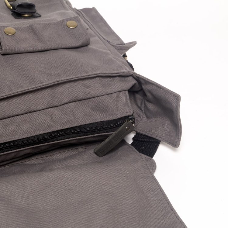 Travea Grey - Gambar 9