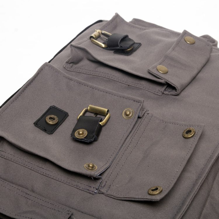 Travea Grey - Gambar 8