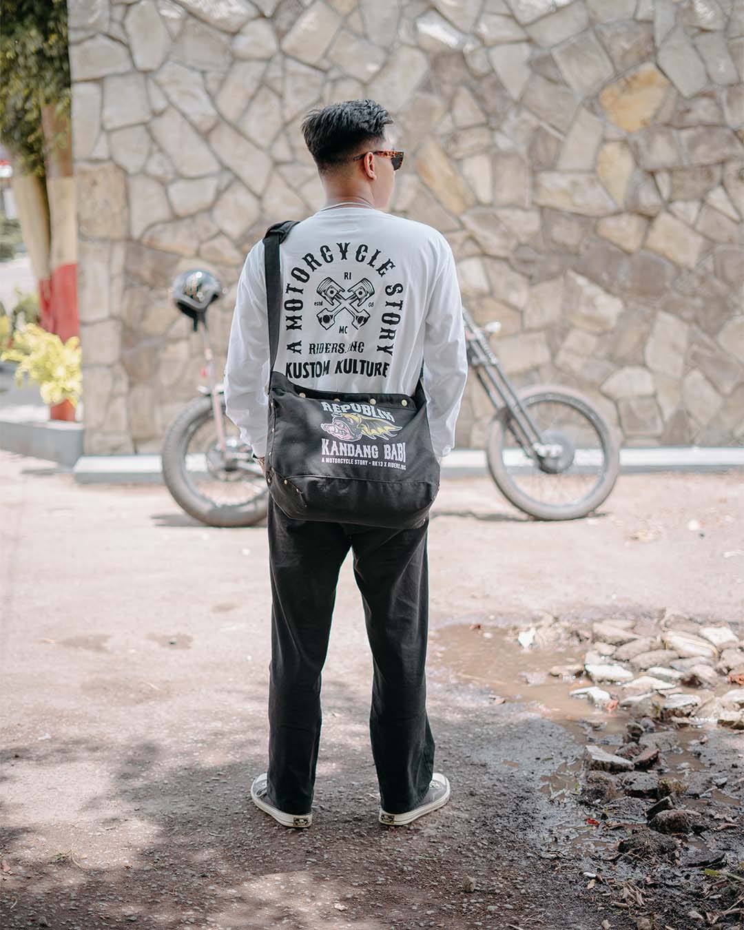 Republik Kandang Babi RIMC X RK13 Newspaper Bag - Image 7